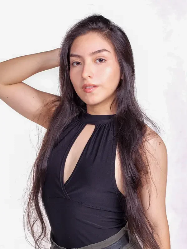 16 Yadhira Chaney